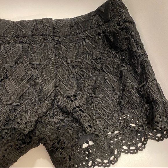 Maje Mini Black Lace Shorts Mid rise Slit Pockets Zip & Button Closure M EU 40 - Picture 5 of 11
